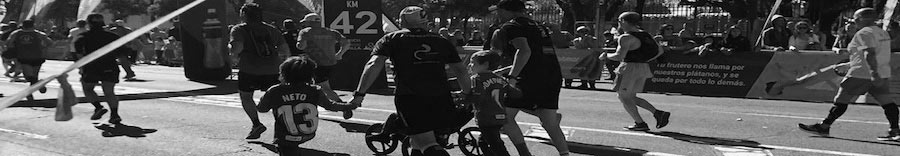 Llegada a meta en el maratón de Sevilla 2020